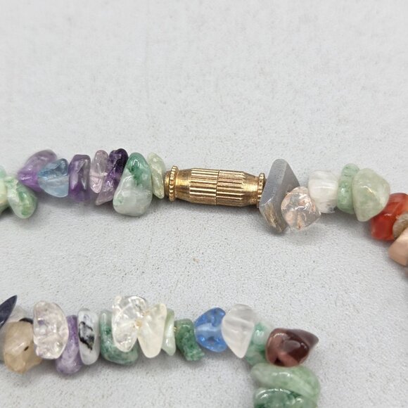 Natural Rainbow Fluorite Gemstone Chip Bead Necklace Barrel Clasp 16 Inch - Picture 4 of 4